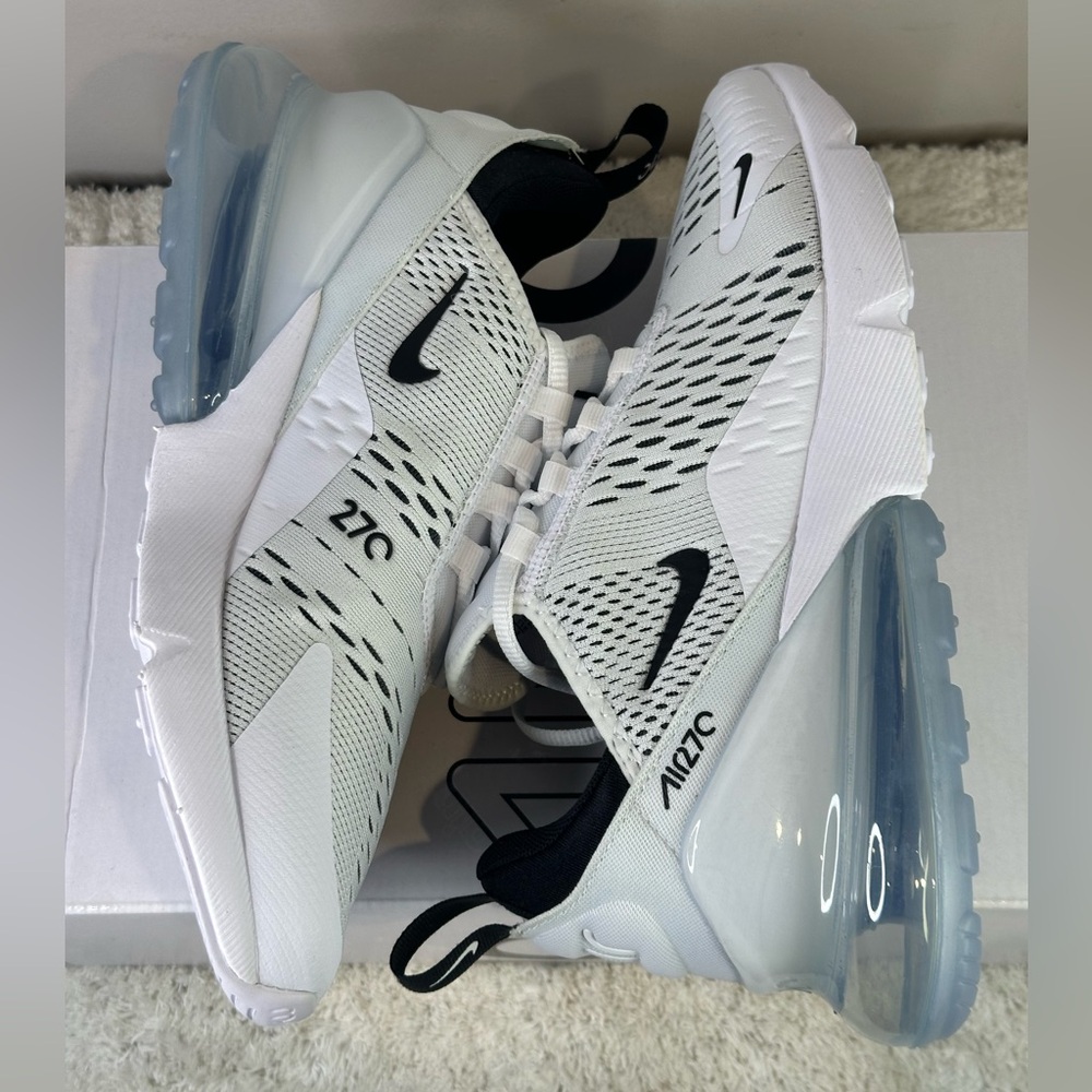 Nike Air Max 270 - Picture 5 of 13